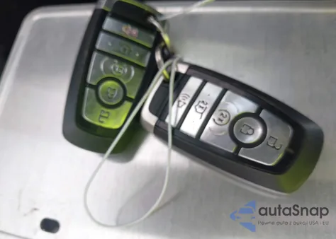 2020 Ford Edge Titanium z USA, uszkodzony, nr VIN 2FMPK3K97LBA30648